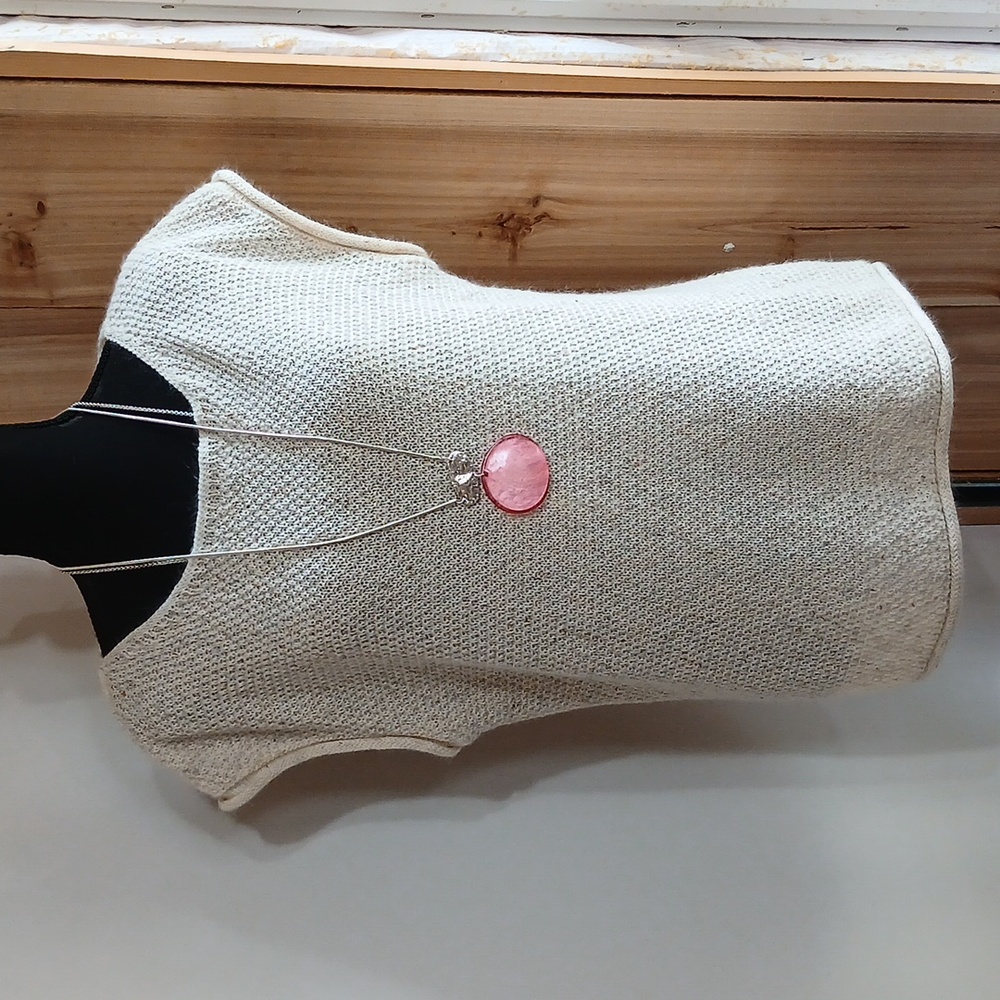 Hem & Thread Cream Short Sleeve Top